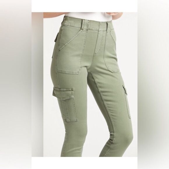 Spanx Stretch Twill High Rise Cargo Skinny Ankle Pants In Soft Sage Green C30 - Picture 3 of 10